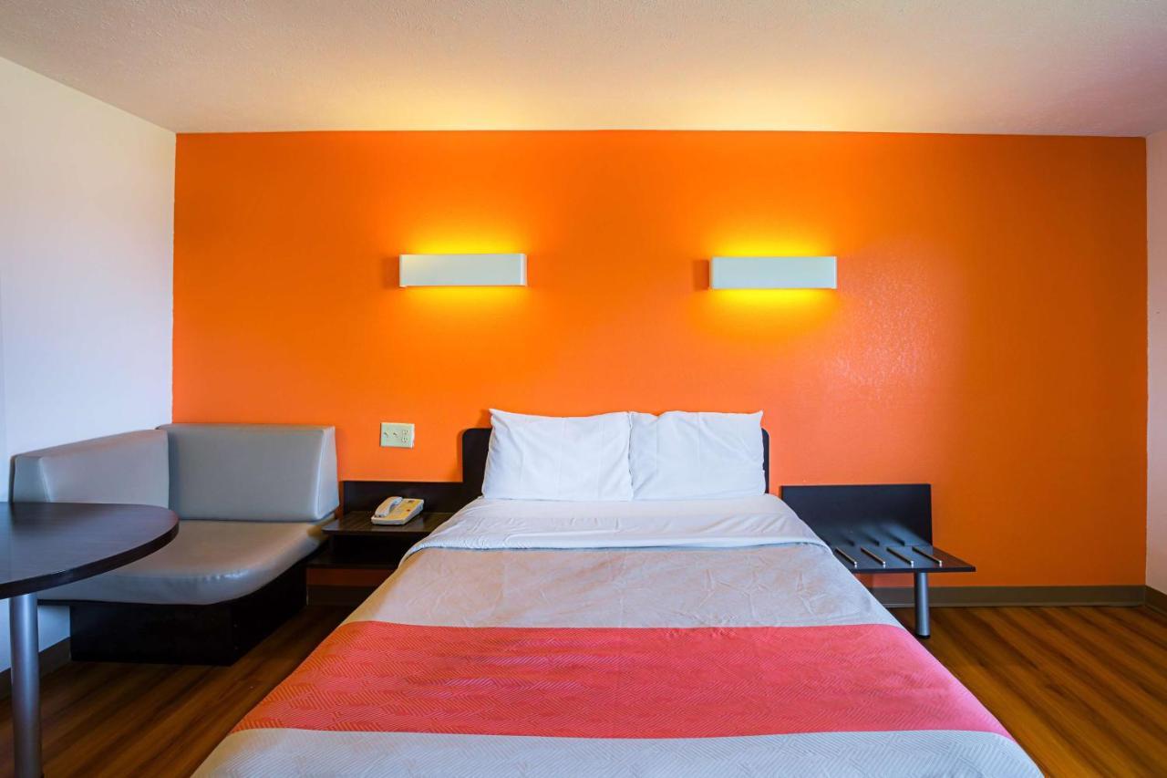 Motel 6 Omaha - Iat West Esterno foto
