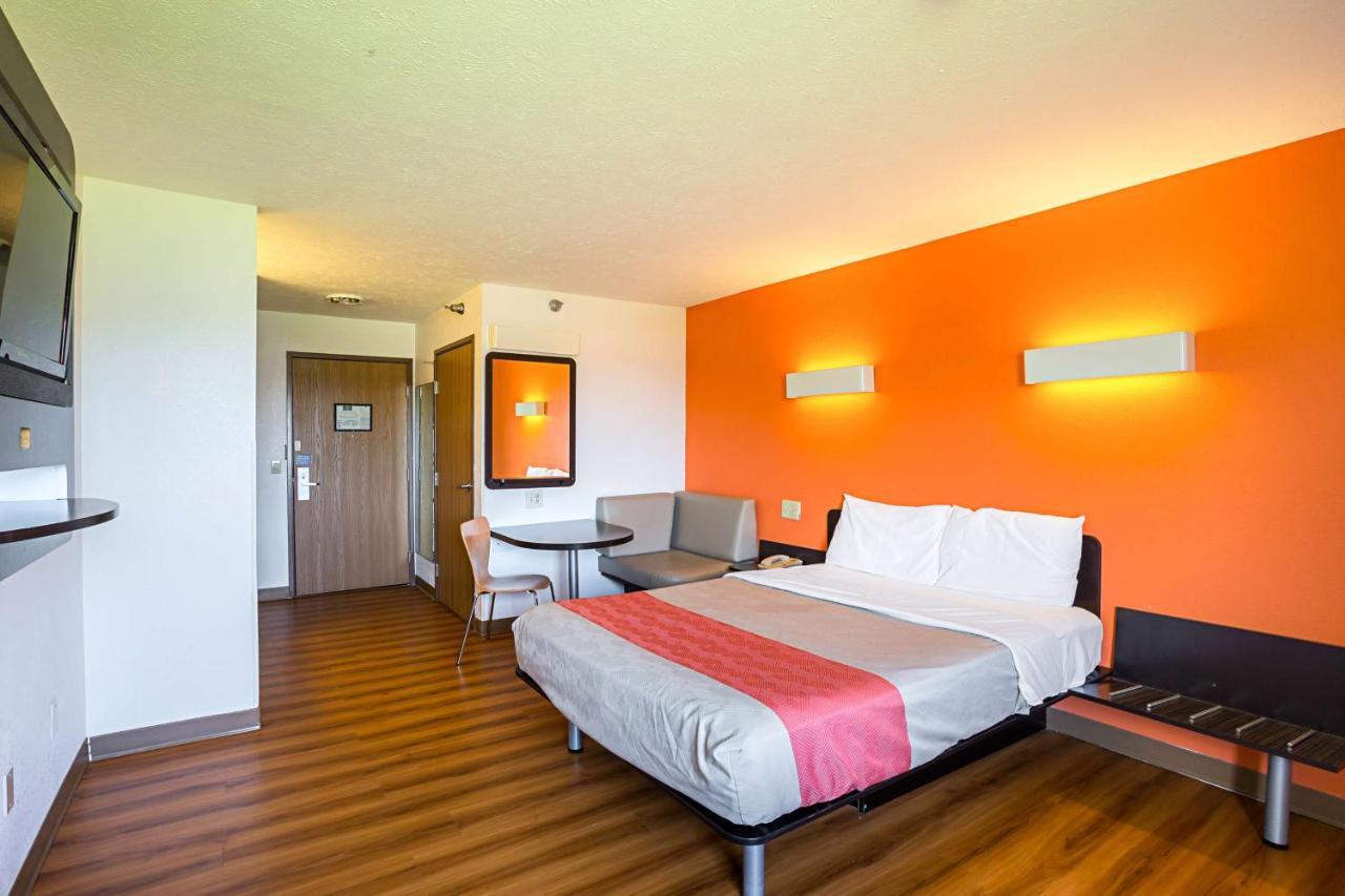 Motel 6 Omaha - Iat West Esterno foto