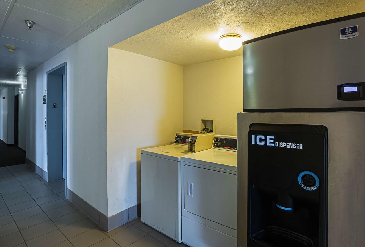 Motel 6 Omaha - Iat West Esterno foto