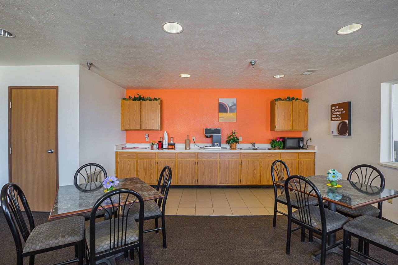 Motel 6 Omaha - Iat West Esterno foto